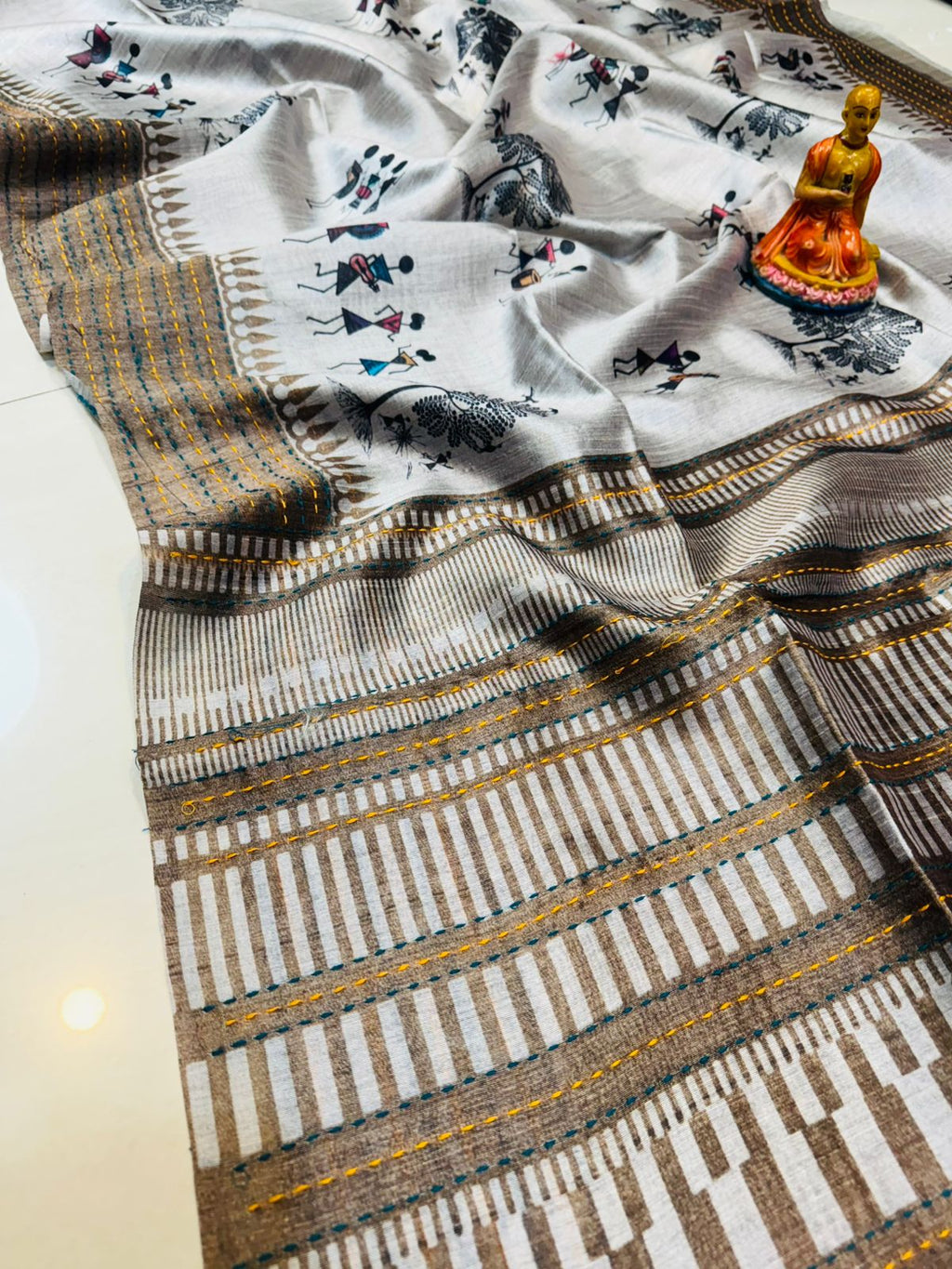 Handwoven Silver Grey Katha Silk Saree with Tussar Katha Border & Blouse Piece