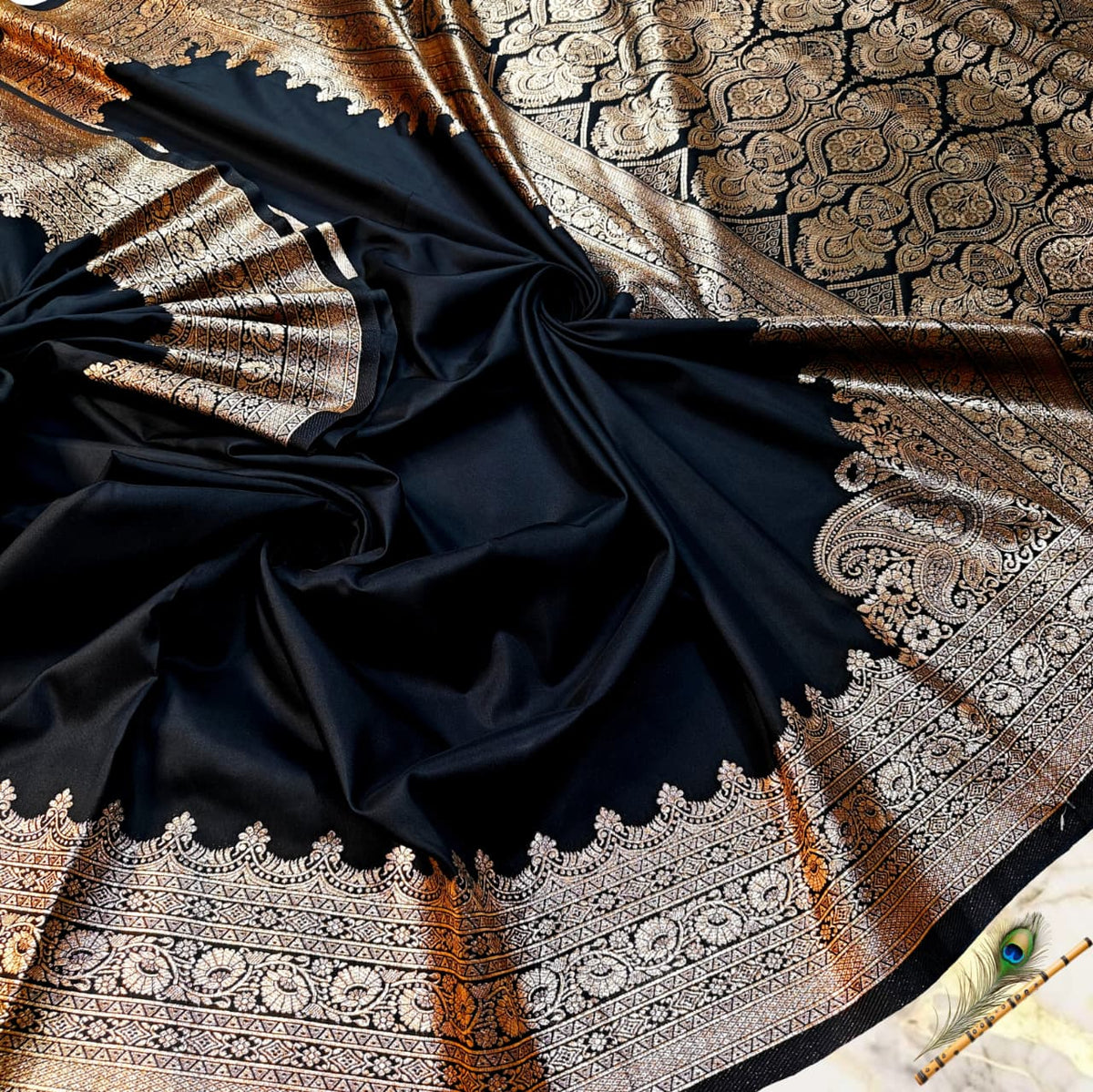 Midnight Noir Dual-Tone Satin Handcrafted Saree with Royal Antique Zari Pallu