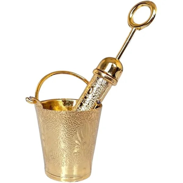 Laddu Gopal Holi Set – Bucket & Pichkari for Kanha Ji {4 Cm} - 11339