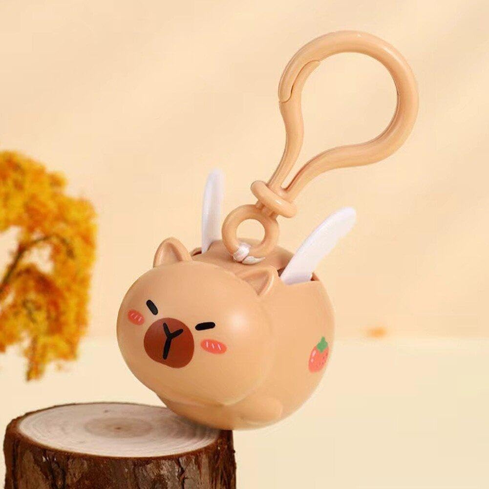 Flying Capibara Keychain, Cute Funny Animal Keychains for Kids, Backpack, Hanging {Random Caracter} - 9099