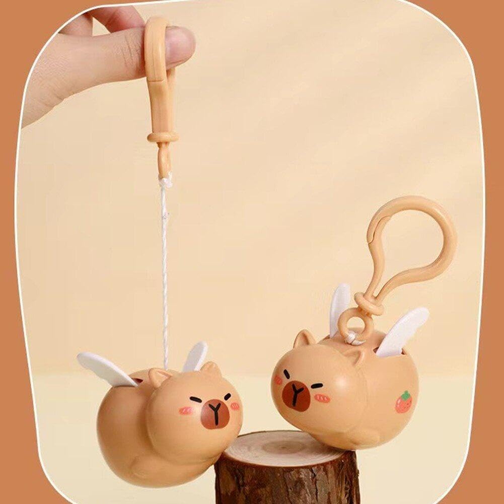 Flying Capibara Keychain, Cute Funny Animal Keychains for Kids, Backpack, Hanging {Random Caracter} - 9099