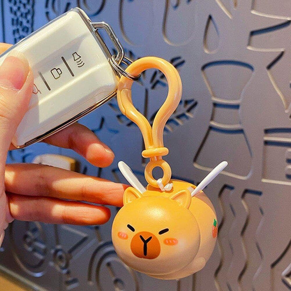 Flying Capibara Keychain, Cute Funny Animal Keychains for Kids, Backpack, Hanging {Random Caracter} - 9099