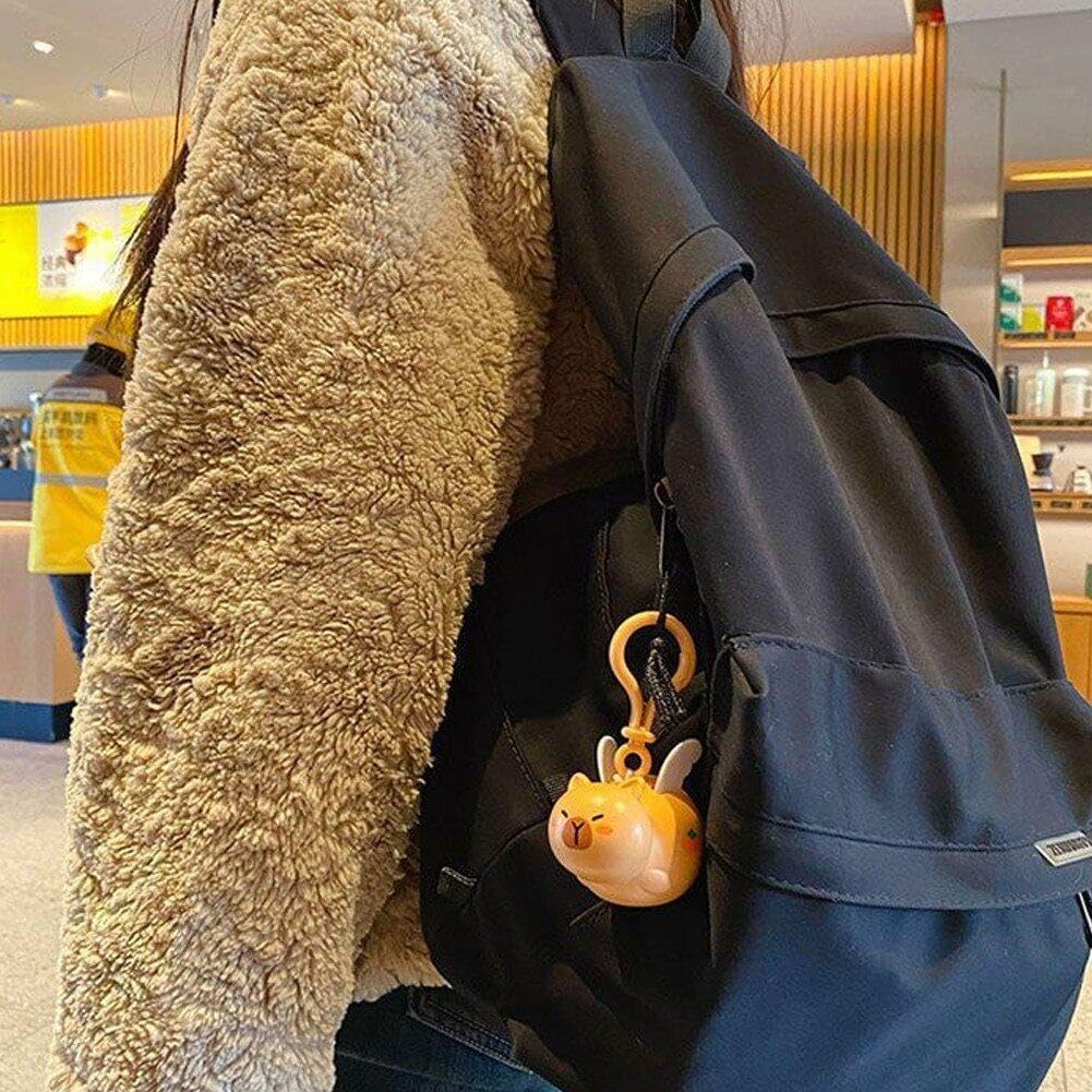 Flying Capibara Keychain, Cute Funny Animal Keychains for Kids, Backpack, Hanging {Random Caracter} - 9099