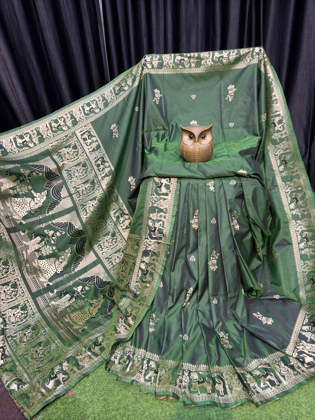 Olive Reverie – Handcrafted Bishnupuri Silk Saree with Golden Accents