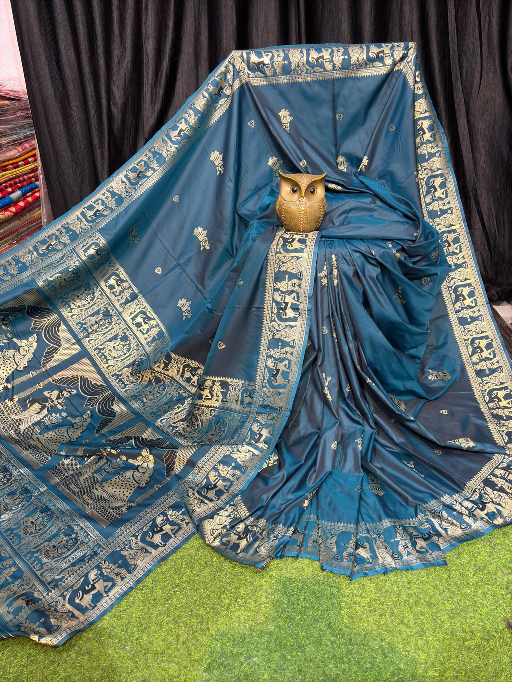 Regal Radiance Deep Blue & Gold Handcrafted Bishnupuri Silk Saree