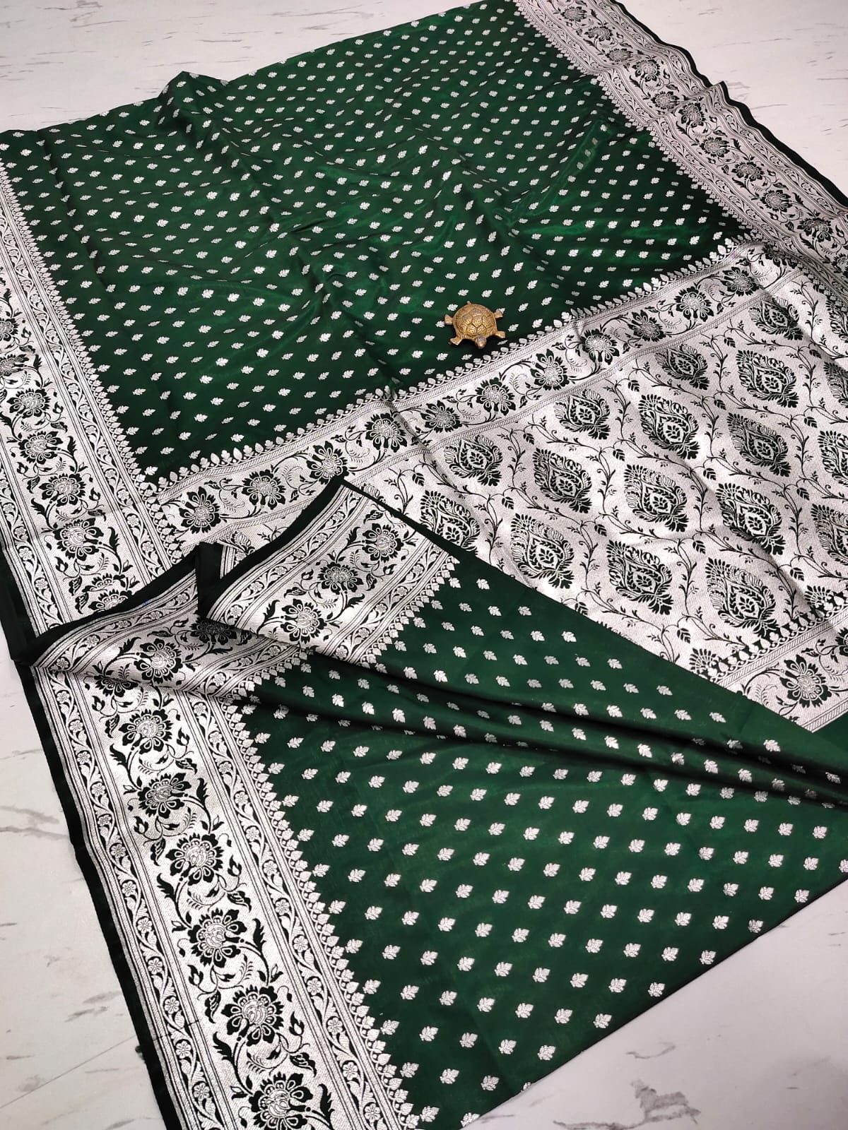 Regal Green Handcrafted Pure Satin Banarasi Saree with Heavy Silver Zari Border & Matching Blouse Piece