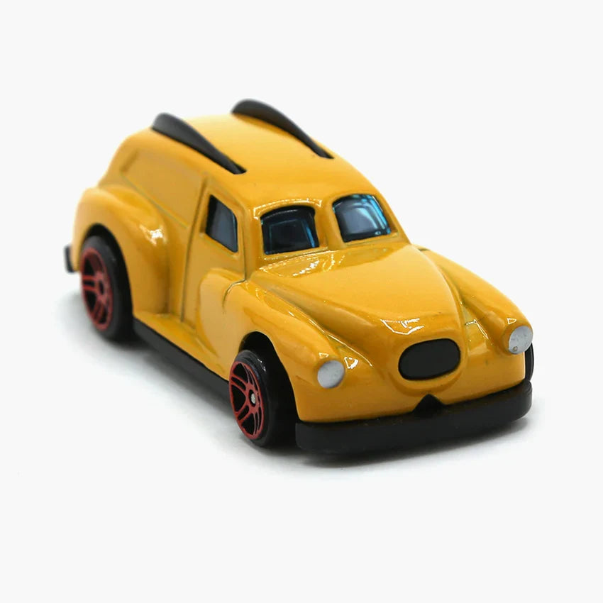 608m -Mickey & Minnie Mouse Character Car