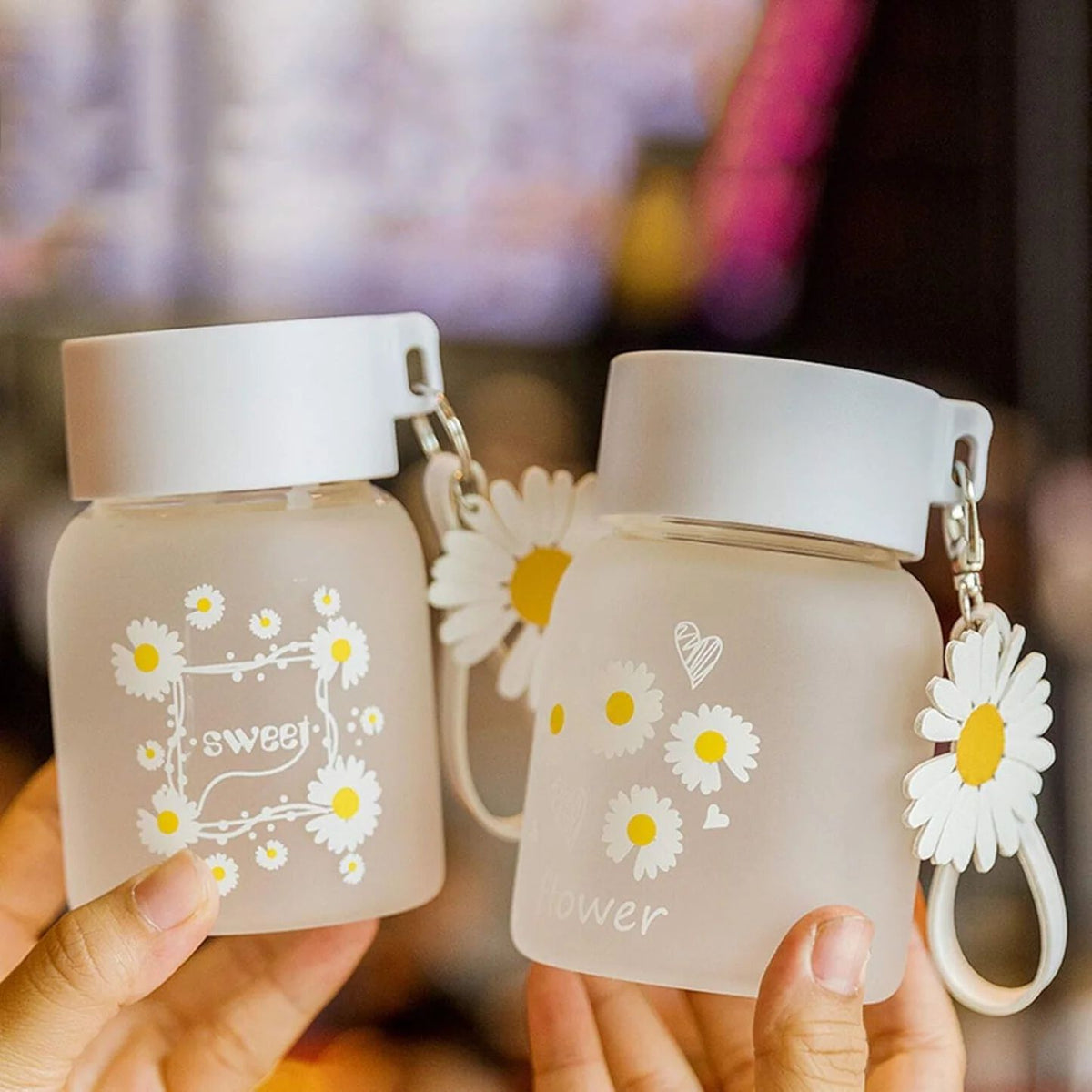 Daisy Cup Aesthetic Water Bottle with Flower Lid, Cute Reusable & Leakproof Tumbler for Daily Use 350 Ml