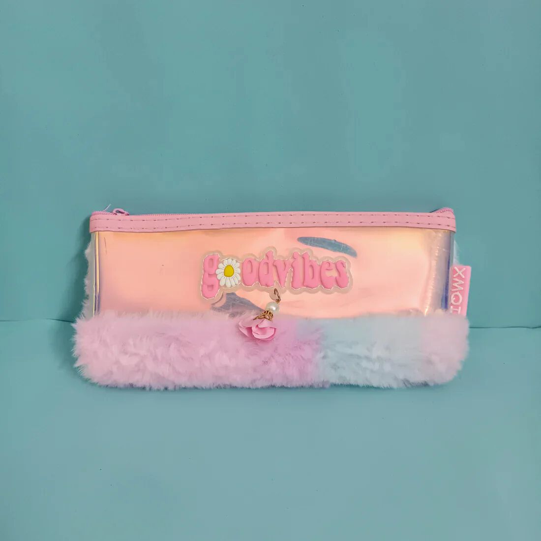 Unique fur pencil pouch {Multicolour}