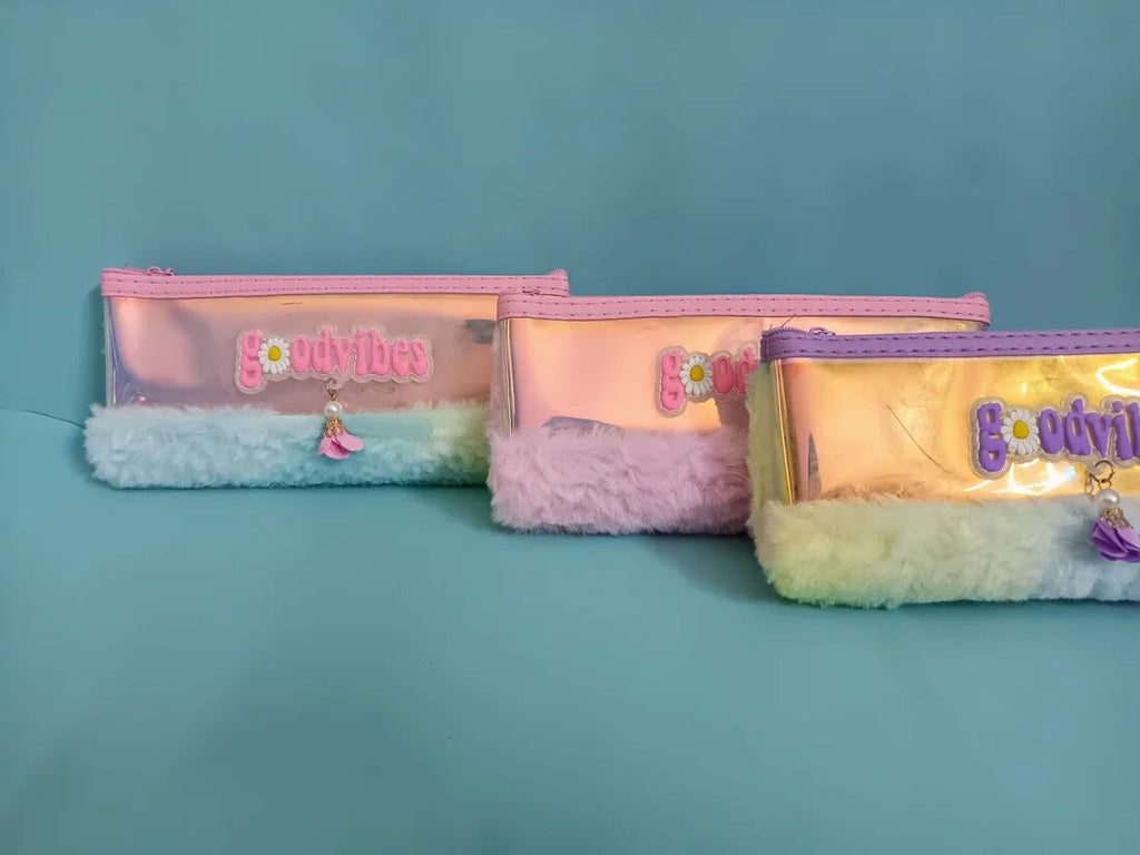 Unique fur pencil pouch {Multicolour}