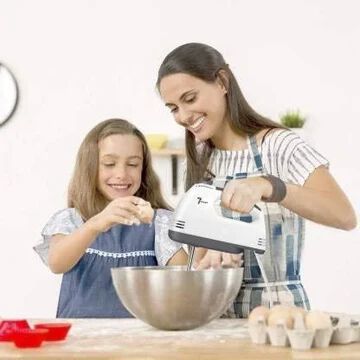 Hand Mixer with Stainless Steel Attachments