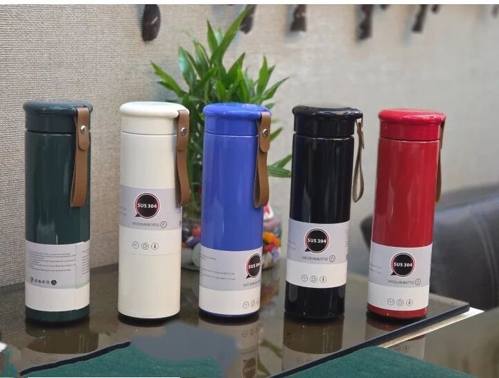 Elegant Design 500ML Stainless Steel Insulated Hot Cold Drinks Beverages Portable Water Bottle {Random Color}