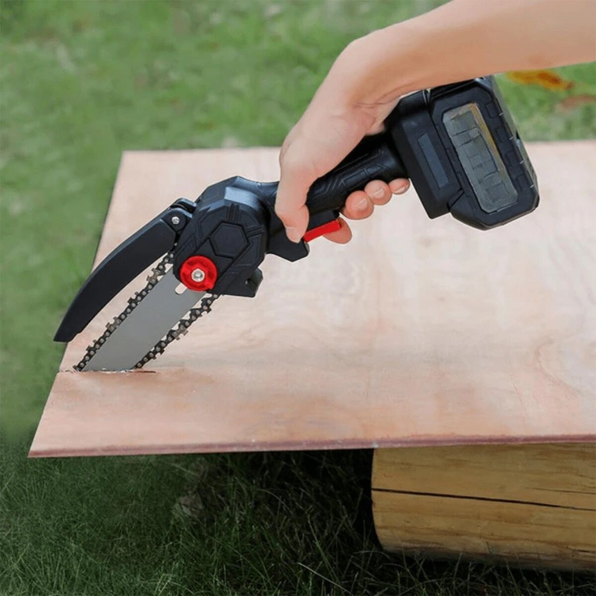 48V Mini Cordless Chain Saws Battery Power Electric Heavy Duty Battery Hand Saw 6inch