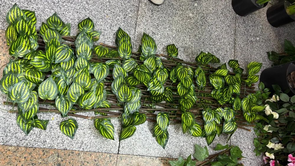 (24 sticks)  Plastic 21 mm Artificial Green Wall Panel
