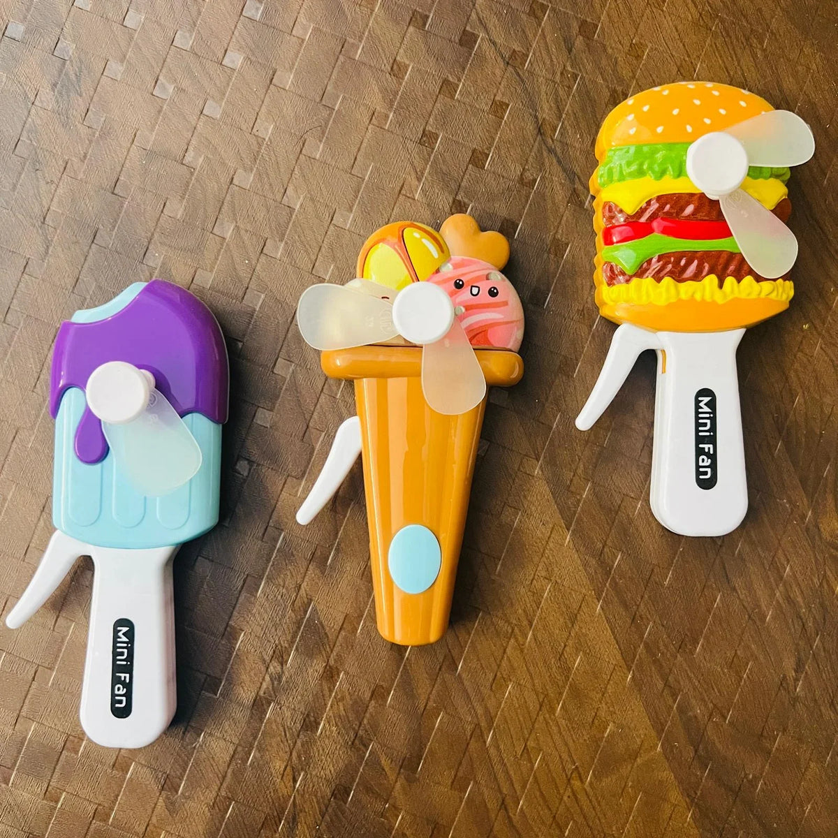 Hand PressFan for Kids, Small PocketFan for Outdoor,Safe Mini ManualFan, Portable SummerFan Toy For Kids - 11183