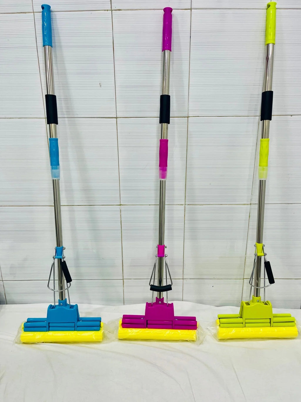 Cleaning Squeeze Mop with Adjustable Telescopic Handle Squeegee Absorber Sponge Cleaner Pocha {Multicolor} - 10747